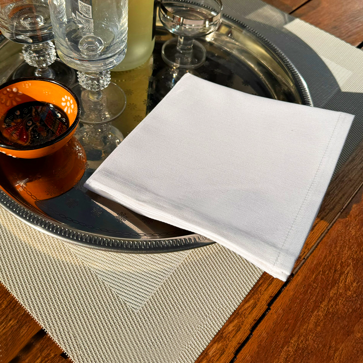 20 Cocktailservietten weiß, ohne Muster 30x30